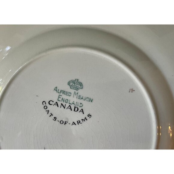 Vintage Plate Canada Coats of Arms by Alfred Meakin Square Maple Leaf Plate Souv - Picture 6 of 7